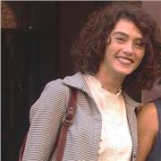 Se hai bisogno di una persona onesta, puntigliosa e corretta, chiamami/scrivimi pure.